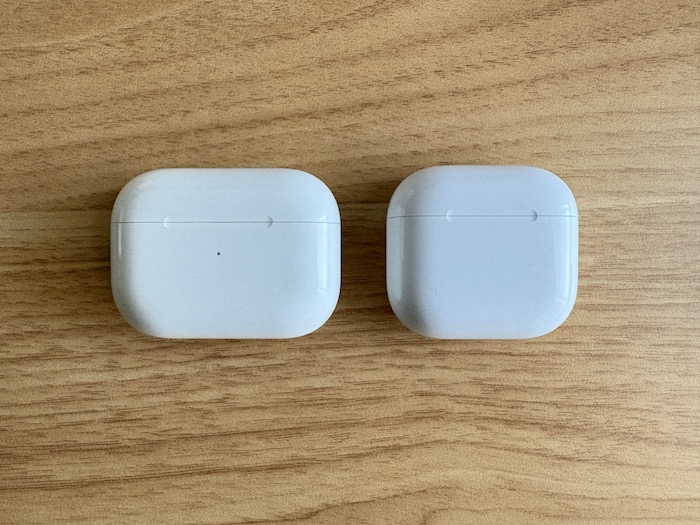 AirPods Pro・第一世代とAirPods4の比較（ケース）