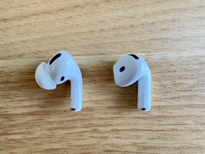 AirPods Pro・第一世代とAirPods4の比較（イヤホン）